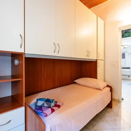Lily By Interhome Apartament *