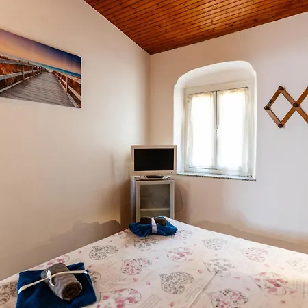 Apartament Lily By Interhome
